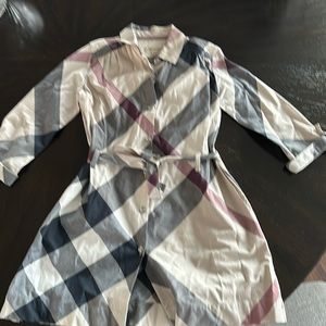 Girls Burberry dress size 8
